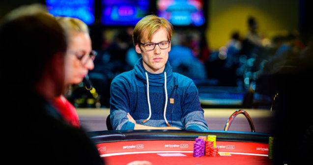 Super High Roller Bowl London: Vogelsang na czele. Żenująco niska frekwencja
