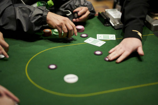 Analiza rozdania - check z dobrą ręką-1