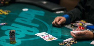 Atakowanie słabych zakresów z big blinda (analiza rozdania) Gareth Chantler - analiza rozdania