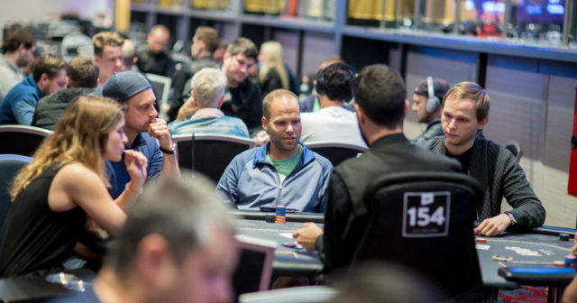 WSOP Europe: 12 Polaków w dniu drugim eventu Opener