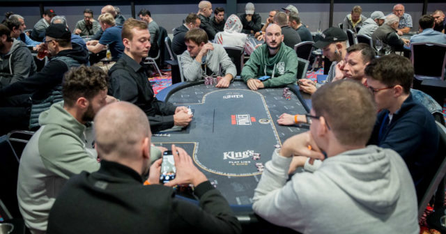 WSOP Europe: Dwóch Polaków z awansem w turnieju Opener