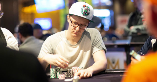 Aussie Millions: Kahle Burns i Erik Seidel wśród najlepszych z dnia 1C