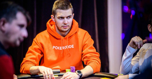 Limp/raise przeciwko chip leaderowi w turnieju za 50.000€ (analiza rozdania)