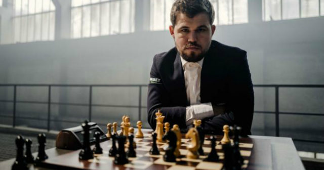 Arcymistrz szachowy Magnus Carlsen ambasadorem Unibetu