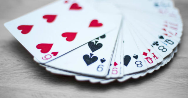 Short Deck vs. No Limit Hold’em – główne różnice w strategii