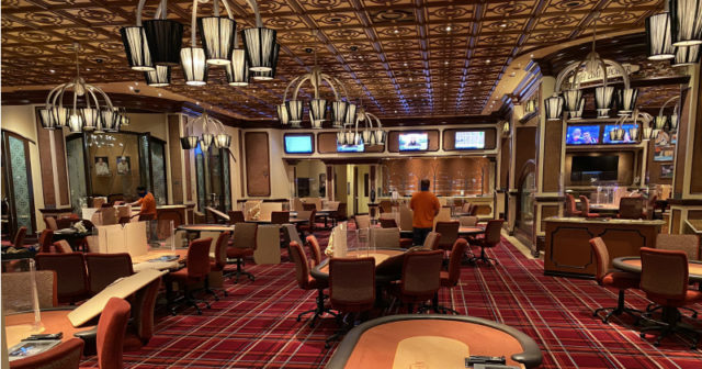 Las Vegas: Otwarto kolejne poker roomy, gracze muszą nosić maseczki