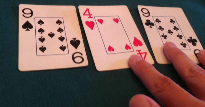 Gra na sparowanych flopach