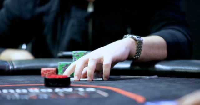 Zalety i wady upraszczania strategii pokerowej