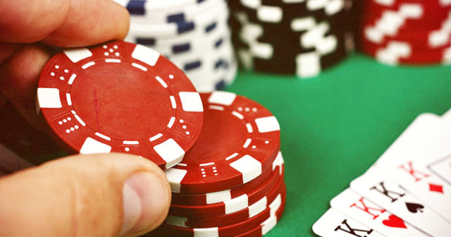 Jak lepiej zarządzać pokerowym bankrollem?
