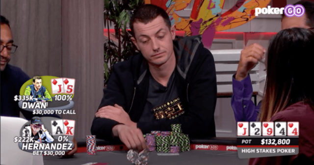 High Stakes Poker: Tom Dwan blefuje Phila Hellmutha i zgarnia duże pule