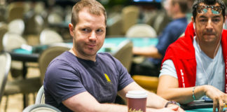 Jonathan Little analizuje rozdanie, w którym przegrał z najwyższym setem Jonathan Little