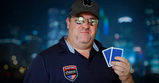 Chris Moneymaker pozywa PayPala za skonfiskowane 12.000$