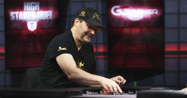 Phil Hellmuth znów wygrywa w pojedynku z Danielem Negreanu!