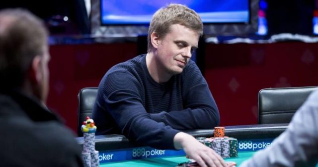 Main Event WSOP:  Rozkręca się akcja w turnieju głównym (raport z dnia 1B)