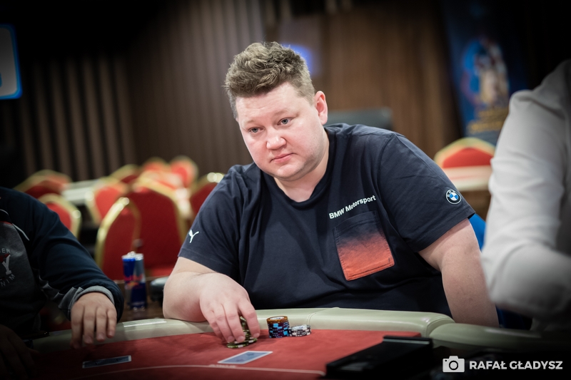Poker Fever CUP Michał Kądziela w trakcie flightu 1C Main Eventu