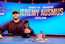 US Poker Open 2022: Zwycięstwa Nakamury i Ausmusa US Poker Open 2022 Jeremy Ausmus (gracz pozuje z pucharem po zwycięstwie w evencie nr 5)