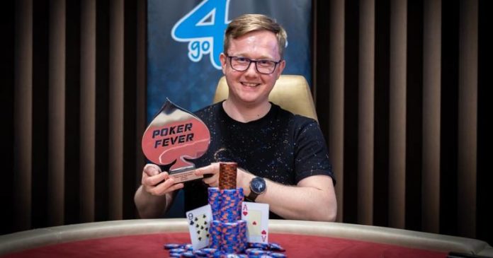 Radosław Kozioł zwycięzca eventu Poker Fever One Day Special