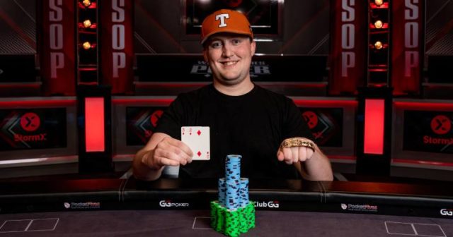 Michael Moncek wygrywa bransoletkę w Limit Hold’em