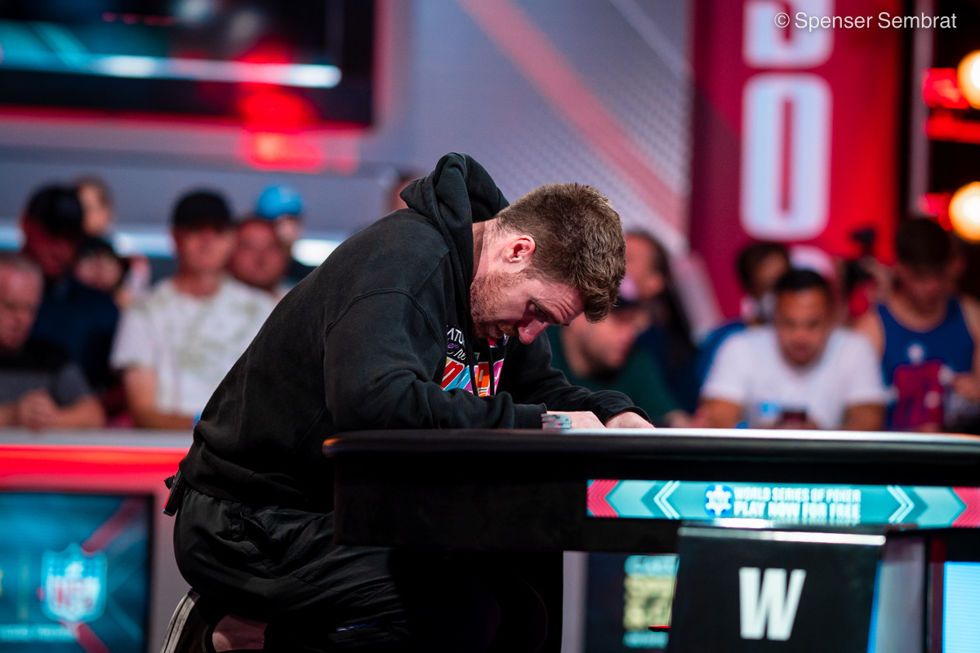 Adrian Attenborough zastanawia się nad sprawdzeniem