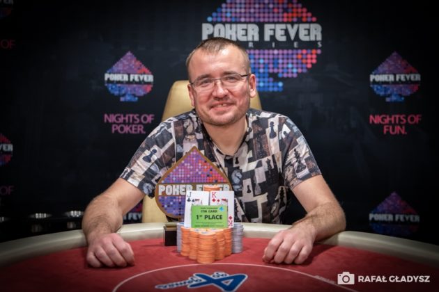 Maciej Świcarz wygrywa event Speed Racer na Poker Fever