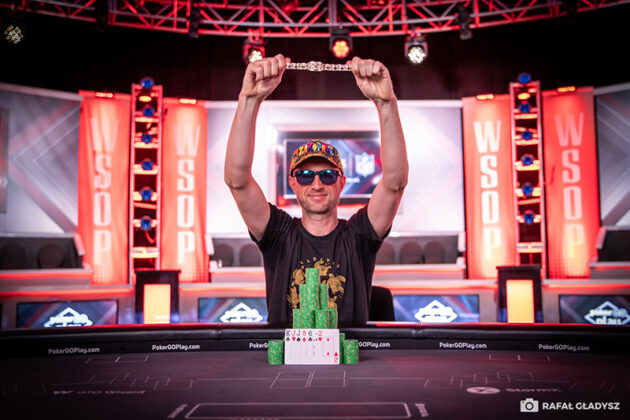 Marcin „Góral” Horecki pierwszym Polakiem z bransoletką WSOP