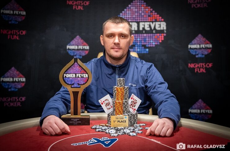 Dominik Ostrowski zwycięzcą High Rollera Poker Fever MEGA Series (319.600 CZK)